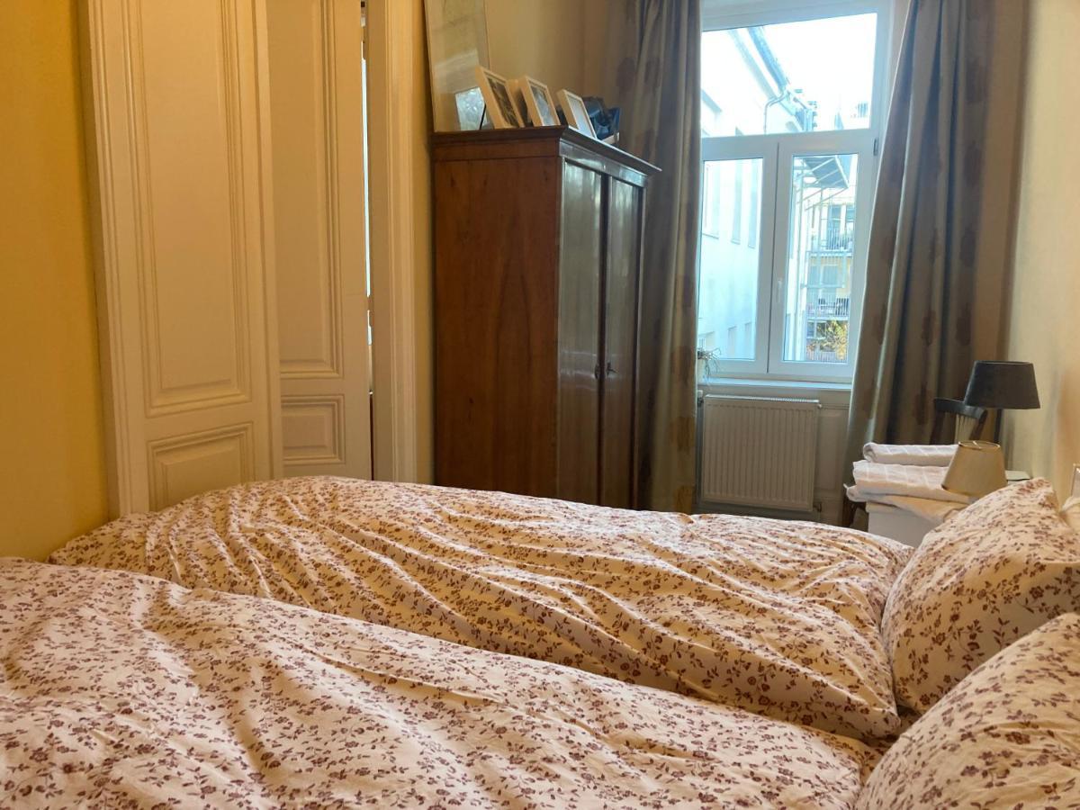 Charmantes Wiener Jugendstilhaus Kostenloses Wlan المظهر الخارجي الصورة